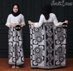 Sarung wanita / sarung mbak santri / sarung perempuan/ sarung cewek | Sarung Batik Wanita Sarung Gloyor Santung Neng Santri / Sarung Hitam Putih / Sarung Polos
