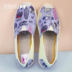 IFTMARK รองเท้าผ้าใบ ทรงสลิปออน ลายกราฟฟิกน่ารัก วัสดุคุณภาพดี เบา นุ่ม ใส่สบาย  รองเท้าสลิปออน ผู้หญิง