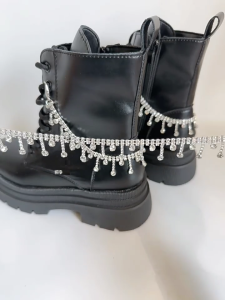 Adjustable Shoe Chain Ornament Unique Bling Metal Shoe Heel Embellishment Versatile Footwear Accessory for Teens Adults