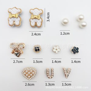 12Pcs/Set Shoes Charms 3D Cartoon Bear Decorative Buckle Shoe Flower Detachable Shoe Decoration for Hole Rubber Clogs