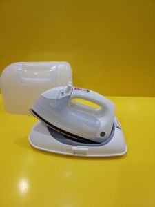 Bàn ủi (bàn là) hơi nước không dây nội địa Nhật Vegee CSI-AE55_Hàng nội địa Nhật đã qua sử dụng điện 100V