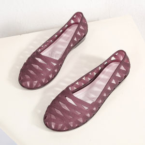 Free Shipping WomenS Summer Outdoor Sandals With A Wedge Heel Featuring A Hollow Design Made Of Plastic Suitable For Casual Wear Fashionable With Crystal Embellishments Non-Slip Low Heel And Versatile For Pairing With Various Outfits