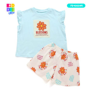 KiddeeCrew ชุดเซ็ทเด็กแขนขาสั้น ผ้าcotton เสื้อฟ้าลายดอกไม้ กางเกงครีมดอกไม้ เหมาะอายุ1ปีถึง12 ปี