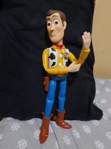 Woody Toy Story Tomy Preloved 15 inches