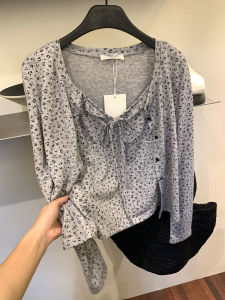 Bộ 2 món áo gile buộc dây bèo nhún họa tiết da báo + áo blouse họa tiết da báo mới mùa thu 2026 dành cho nữ