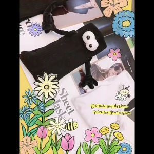 ถุงเท้าตุ๊กตามือจับ3D แม่เหล็กถุงเท้าคู่น่ารักถุงเท้าข้อเท้าถุงเท้าตลกแปลกใหม่ความสัมพันธ์ของขวัญถุงเท้ายาวที่ตรงกัน