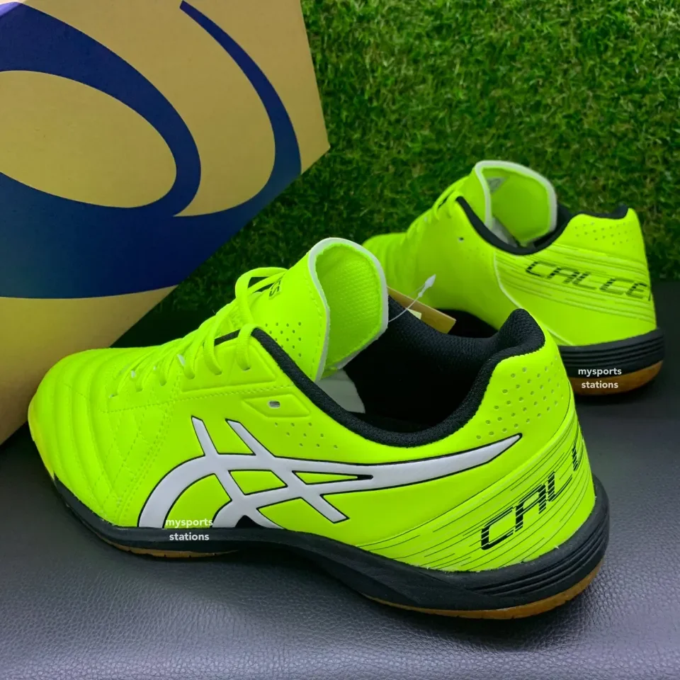 Kasut sale futsal asics