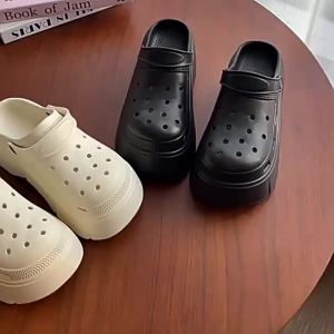New EVA Thick-Soled Indoor Home Height-Increasing Clogs For Summer Outdoor Wear Soft-Soled High-End Ins-Style Beach Slippers