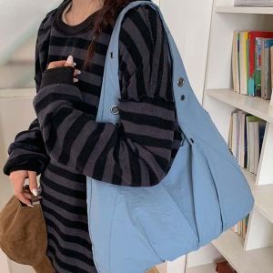 Large Capacity Eyelet Tote Vest Bag Lightweight Commuting Pouch Solid Color Nylon Handbag Anti-splash Water Underarm Pouch