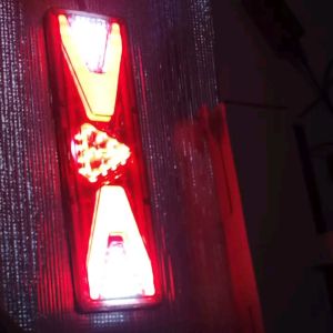 LAMPU STOP RUNNING TRUK UNIVERSAL KODE 302