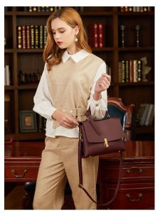 Composite Cowhide Flap Handbag for Women Urban Simple Commuting Lock Bag Crossbody Medium Square Bag