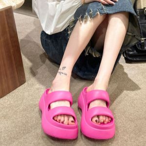 NDDshop  ฮิตฮอต รองเท้าลําลอง ดีไซน์ดูดี ดูน่าซื้อ นุ่มนิ่ม สินค้าดีแมทช์ได้ทุกลุค เหมาะกับทุกฤดู พื้นรองเท้าหนามาก รีบซื้อกันเลย