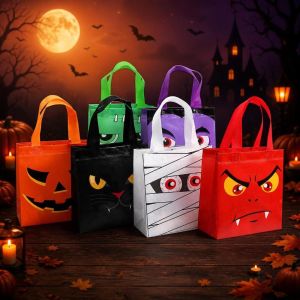 MIRELAE 4PCS Non Woven Non Woven Tote Bag Portable Size Waterproof Halloween Gift Bag Fun Halloween Pattern Candy Gift Bags Halloween Party