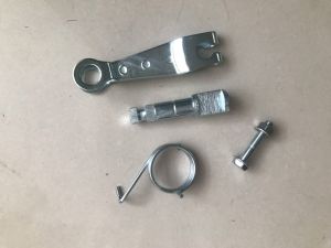 CỐT BÁT(PÁT)-BỐ THẮNG(MÁ PHANH) TRƯỚC SAU CHO CÚP 81 82 DD DH 67 WIN CD