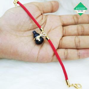 ด้ายแดงจี้น้ำเต้าดูดทรัพย์ (ปรับขนาดได้) ใครมีไว้บูชา จะช่วยให้เก็บทรัพย์ เรียกเงินเรียกทองให้ไหลมาเทมา ธุรกิจเจริญรุ่งเรือง ค้าขายร่ำรวย รับทรัพย์ ปี62