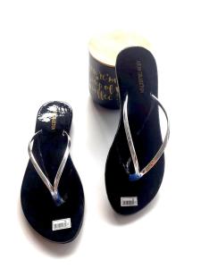 Arkn Sandal Jaepit Wanita Mahalini /Sendal karet polos Trandy Terbaru 2024