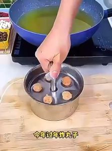 6/12 Hole Manual Meatball Machine Stainless Steel Meat Maker Home Kitchen Meatball Mold Quick & Easy Meatball Maker Tool