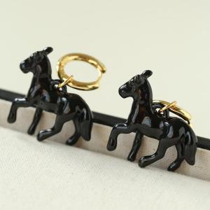 [fenggongshuode] Exaggeration Stereoscopic Small Horse Pendant Earrings For Women Creativity Cute Animal Earrings Charm Jewelry New Year Gift