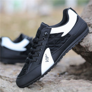 ใหม่รองเท้าผ้าใบผู้ชายสีบล็อกแฟชั่นใหม่รองเท้าสลิปออนผู้ชายรองเท้าไม่มีส้นผ้าใบสไตล์เกาหลีอินเทรนด์