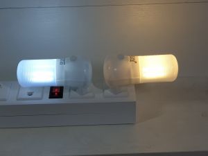 Đèn Ngủ nhỏ gọn có công tắc cắm tiện lợi Ánh sáng trắng / vàng