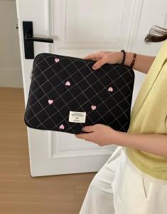 Laptop Bag Ins Original Personality Heart Quilted Shockproof Tablet Sleeve Suitable for 9.7-11 Inch 13- 14inch 15-15.6inch
