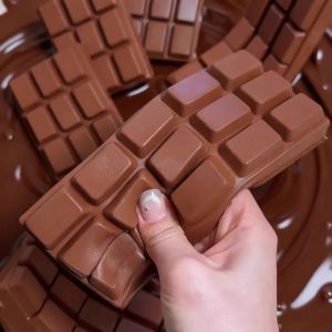 MIRELINA Soft Texture Slow Rising Squishy Slow Rebound Simulated Chocolate Stress Relief Toy Hand Relaxation Fidget Squeeze Toy Anxiety Relief