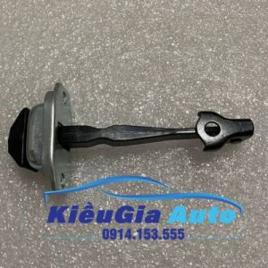 Giới hạn (dẫn hướng) cánh cửa Nissan Sunny 2013-2020