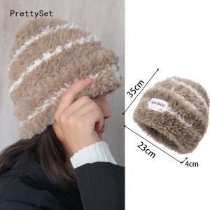 หมวกหนาอบอุ่นสำหรับฤดูหนาวกำมะหยี่แฟชั่น Topi Bucket ขนแกะเทียมสำหรับผู้หญิงหมวกปานามากลางแจ้งหมวกชาวประมง