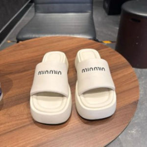 [Free Shipping] WomenS Flat Sandals New Spring/Summer Styles Versatile And Trendy Thick-Soled One-Strap Design Casual And Fashionable With Soft Soles