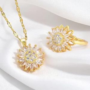 AE Sunflower Rotating Necklace for Women Titanium Steel Non-Fading Unique Design New Sunflower Collarbone Chain