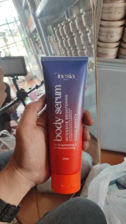 INESIA%20HAND%20BODY%20SERUM%20SIANG%20MALAM%20BRIGHTENING%20SPF35%20200ML%20-%20Image%206