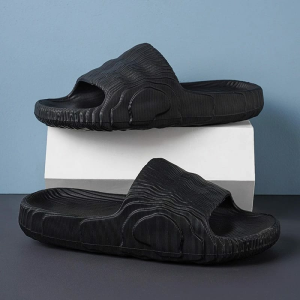 IOS hyper Sandal slide pria terbaru viral Sandal selop cowok dewasa terhits simpel polos Sandal pria populer karet tebal anti licin terpeleset