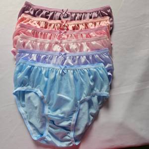 กางเกงในบิกินี่ ผ้าวาโก้ นิ่มลื่น ไซส์ L Bikini  แพ็ค6ตัว ผ้าไนล่อนอย่างดี สะโพก 32-38 นิ้ว แห้งเร็ว  Underwear Premium Nylon