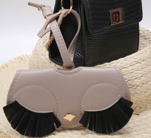 2020 Trending & Stylish Sunglasses Protective Holder