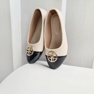 Leora Veddira - Bloomberg - Sepatu Flat Big Size Jumbo - BIG SIZE JUMBO - BS Flat Variasi - SANDAL BIG SIZE JUMBO - Sepatu Big Size Jumbo - Sandal Big Size Jumbo Wanita - Sendal Dewasa Perempuan