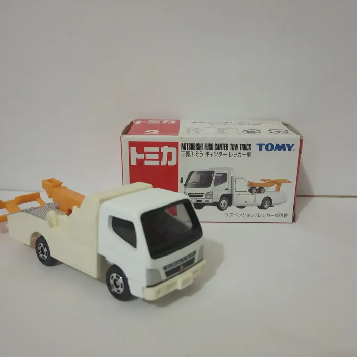 トミカ 三菱ふそう キャンター レッカー車 - ミニカー