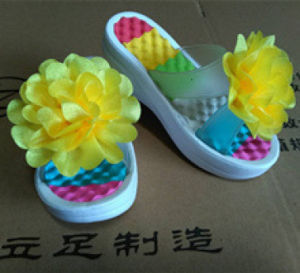 [Free Shipping] WomenS Thick-Soled Wedge Heel Flower Beach Sandals Outdoor Wear Sandals Lazada
