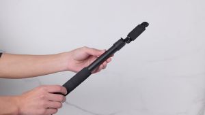 Tay cầm máy cạo râu EASACE có thể điều chỉnh độ dài dùng cho máy cạo râu chân và toàn thân tay cầm máy chải lông tay cầm bàn chải dùng để chải khô hoặc ướt máy cạo râu đa năng dùng cho toàn thân (màu đen).