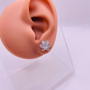 Bông tai titan đính đá bền đẹp Khuyên tai đính đá màu vàng hoặc trắng chất liệu titan không phai mã 04 trangsucmoiluatuoi.RIN
