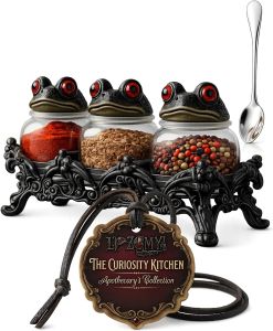Frog Spice Jars Set Frogs Shaped Spice Apothecary Decorative Vintage Witch Hat Gothic Seasoning Handcrafted 3-Piece Unique Red Eyed Storage Containers Witchy Home Decor with Base for Kitchen (SetA)