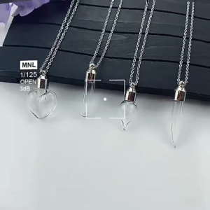 Chai thủy tinh đóng cửa an toàn mặt dây chuyền dây chuyền container nhỏ gọn cho các đồ trang trí và nước hoa khác nhau