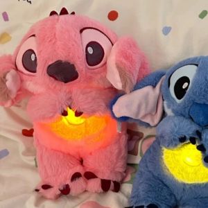 Gấu Thở Cho Bé Nhẹ Nhàng Stitch Sang Trọng Đồ Chơi Búp Bê Bé Trẻ Em Âm Nhạc Nhẹ nhàng Bé Ngủ Đồng Hành Âm Thanh Và Ánh Sáng Đồ Chơi Búp Bê Quà Tặng