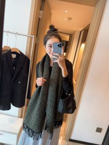 Khăn choàng cổ dạ cao cấp chữ FF nhỏ