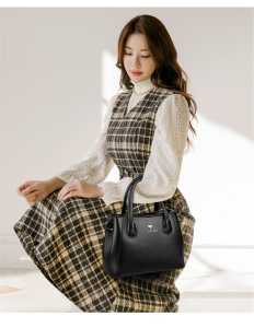 ( BAYAR DI TEMPAT ) LAGI PROMO !!! TAS SELEMPANG WANITA TERBARU 2025 [[ YADAINI STORE95 ]] Tas Selempang Wanita Terbaru 2025 Populer / Tas Selempang Wanita Korea Terbaru / Tas Slingbag Wanita / Tas Selempang Wanita 2025