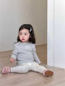 Baby spring clothing 2026 Korean-style childrens clothing girls base shirt and suspender skirt set custom-made