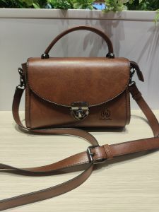 Tas Selempang Wanita Aghnia by Alagadis
