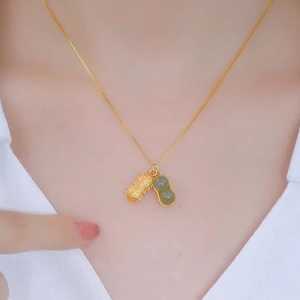 Kalung Kacang Giok Bola Manik Manik Hijau Titanium Simple Perhiasan Wanita