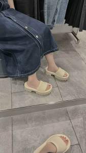 Dép nữ đế cao quai ngang dép đúc đế khủng cao 6cm mới (Lùi 1 size full box)