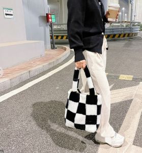 MOJOYCE Retro Women Printing Plush Shoulder Underarm Bag Casual Large Tote Handbags