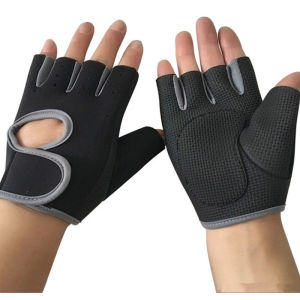Training Gloves With Silicone Gel Palm For Better Grip In Gym Equipment And Resistance Workouts